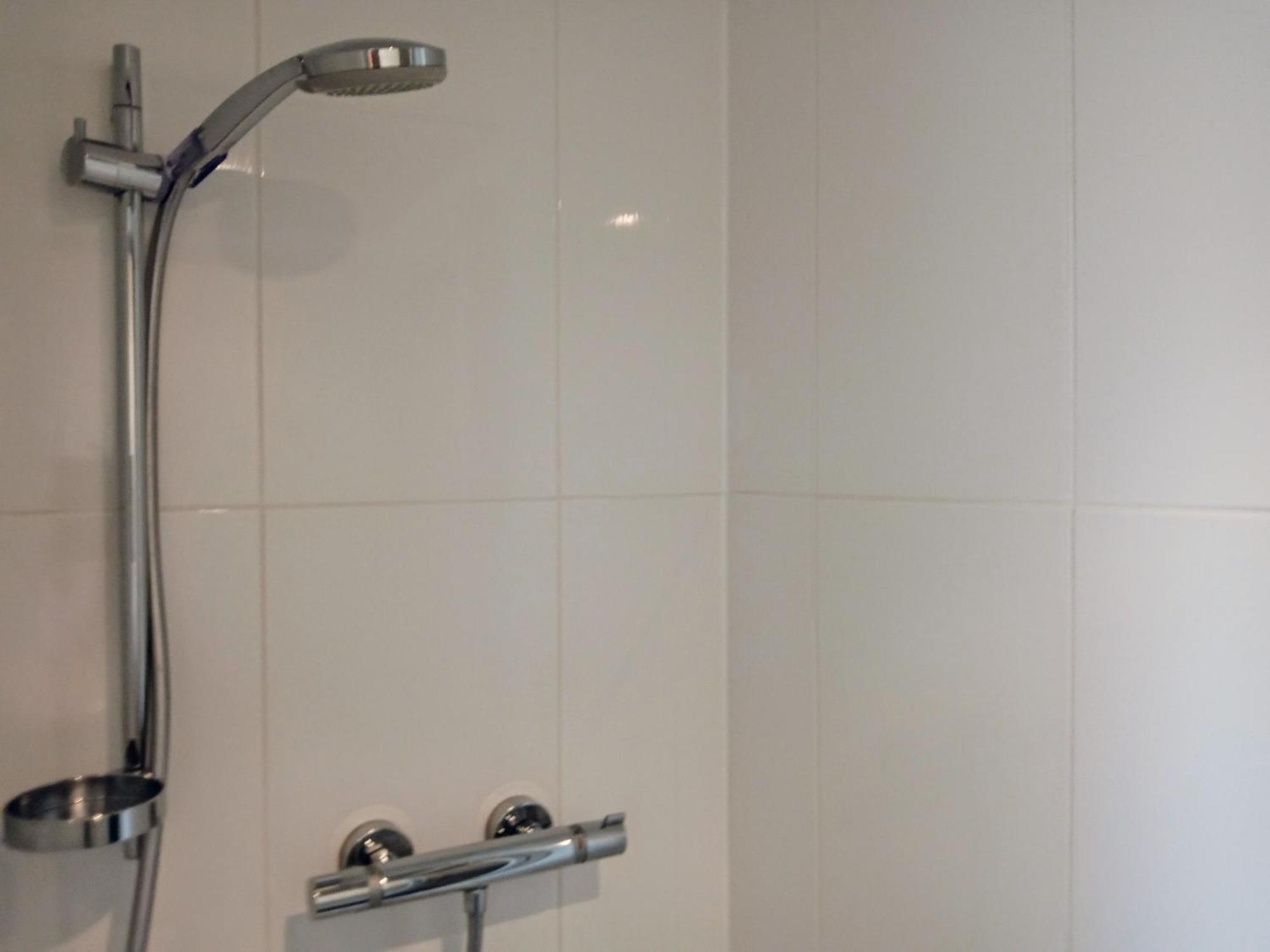 L Ideal 10 Mn Vannes Linge De Lit, Serviettes Inclus Wifi Parking Gratuit Noyalo Exterior photo